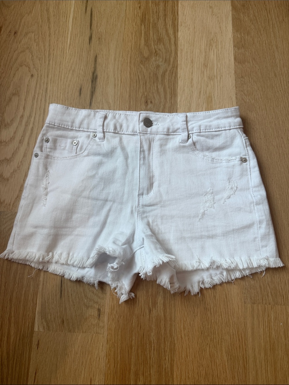 Girl’s White Frayed Hem Denim Shorts